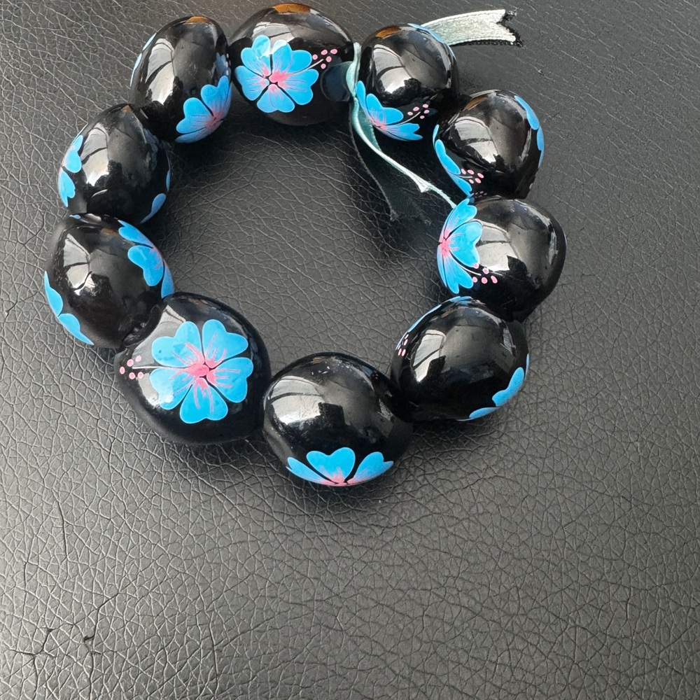 Hawaiian Jewelry Large Black Bead Hawaiian Hand Painted Blue Flower